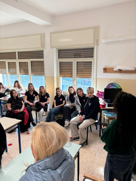 Młodzież z Bystrzycy Kłodzkiej zdobywa doświadczenia we Włoszech. Realizują projekt Erasmus+ w Ostuni